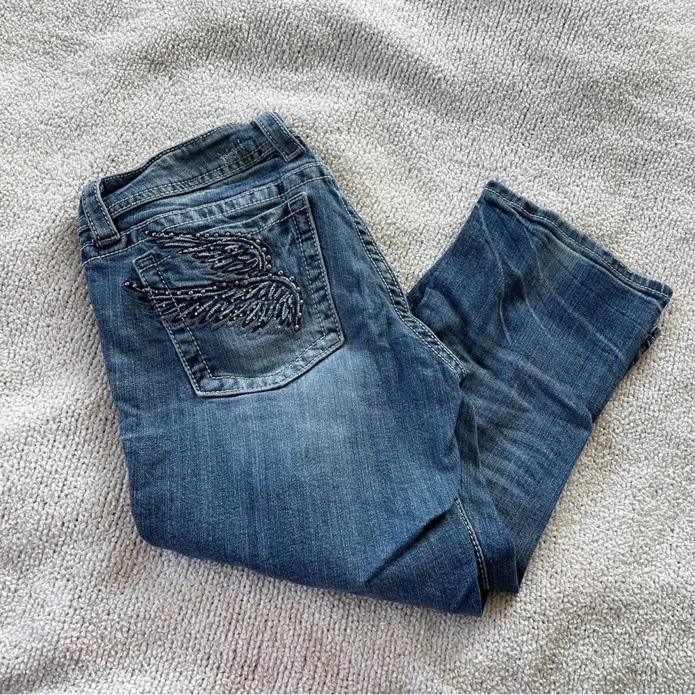 Miss Me Capri Jeans with embellished Wings Size 31 - Picture 5 of 11